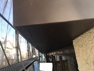 綺麗に板金が撒かれた再度コーナー部