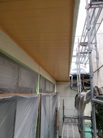 ひたちなか市で塗装が綺麗に塗布された軒天