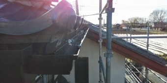 八千代町で太陽に照らされるPC50