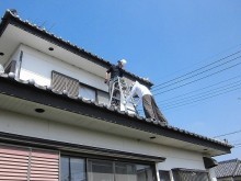 銅製雨樋交換2階梯子