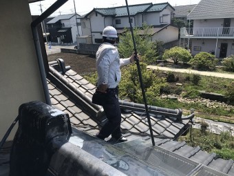 水戸市雨漏り調査で2階屋根の状態を確認する