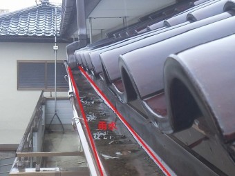 T様雨樋水たまり2