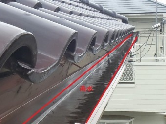 T様雨樋水たまり2