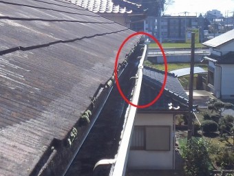 南側角樋変形画像