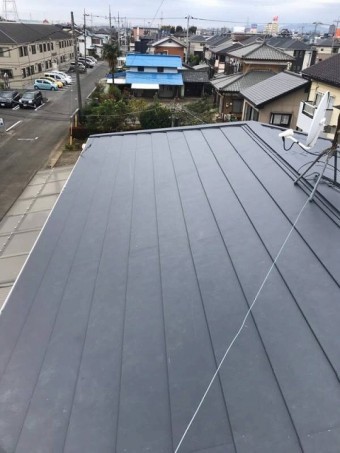 ガルバリユムカバー工法完成