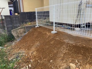 強固たる外構フェンスに生まれ変わりました