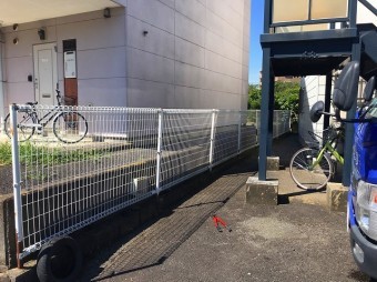 水戸市のフェンスを解体していきます