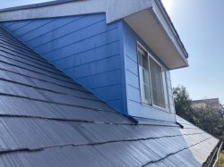工事前の太陽光設置スレート屋根