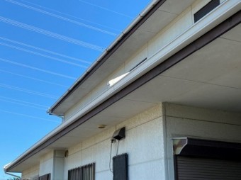 雨樋補修工事新しい雨樋設置