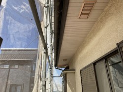 軒天増し張り前のビフォー軒天