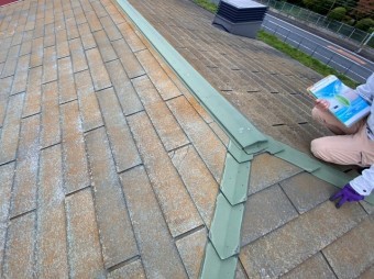 調査依頼を頂いた水戸市の3階建て住宅の屋根の上