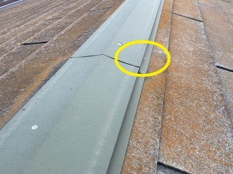 人の手が加わらない限り直らない棟板金の釘浮き