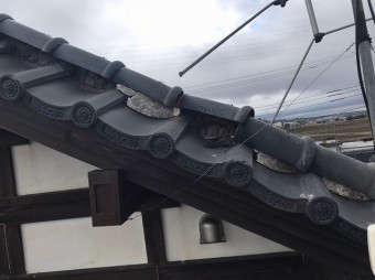 ケラバ側から見た風切丸の崩れ