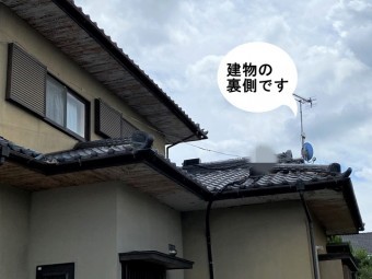 軒天破損調査建物の裏側