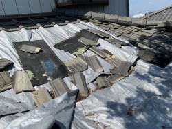 雨漏り補修屋根葺き替え工事前