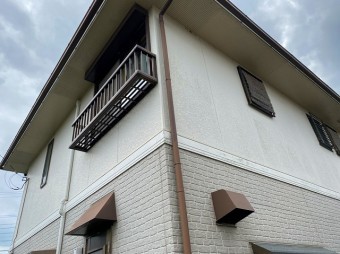 水戸市の飛び込み営業が来たスレート家屋の東側