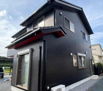 東南方向から撮影した茨城県近郊の塗装完了現場