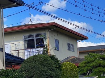 劣化が進んだスレート屋根