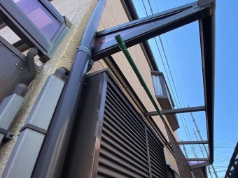 平板の撤去が完了した古河市のテラス屋根