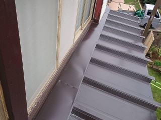 瓦棒葺き屋根カバー工事