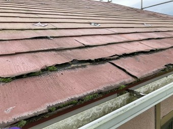 常陸太田市でスレート屋根パミールが層間剥離