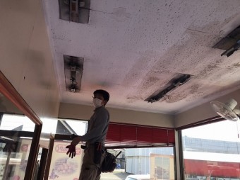 天井器具外し大工