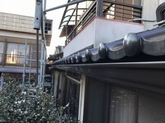 玄関上の雨樋設置アーバントップΣ90