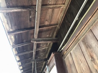 ひたちなか市でご依頼のあった雨漏り修理希望の庇の下地