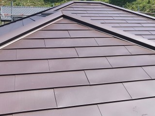 ガルバリウム鋼板のカバー工法で施工したひたちなか市の屋根