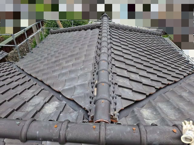 日立市　二階屋根の銅板製谷板金交換工事　施工後の写真