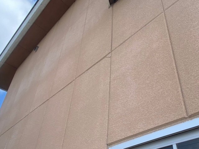 シーリング修理前のALC外壁