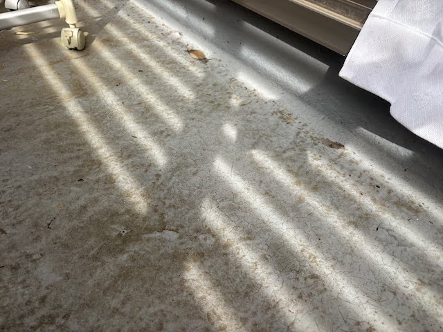 水戸市で一階屋根の雨漏りの原因となったベランダ