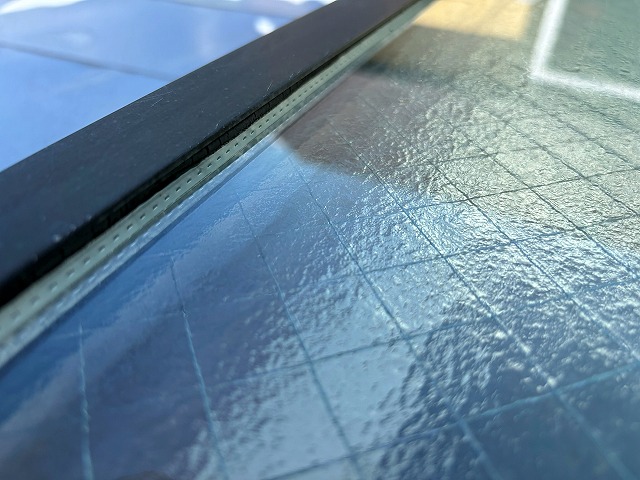 ひたちなか市の雨水が垂れる天窓はパッキンの劣化が原因