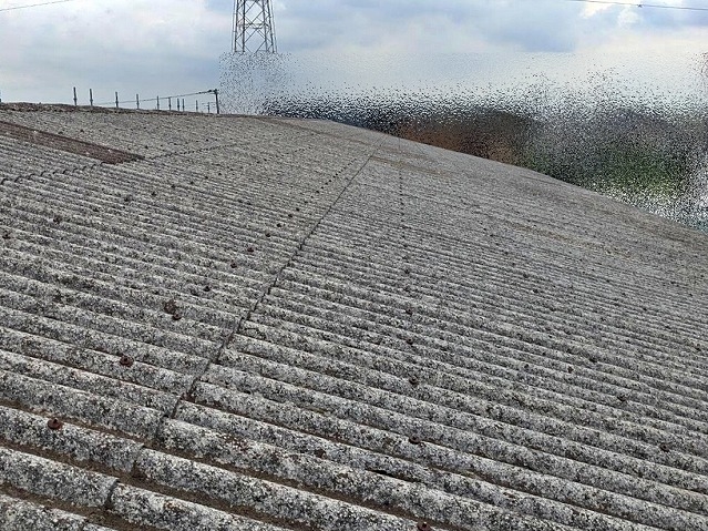 神栖市の経年工場屋根のカバー工事施工前