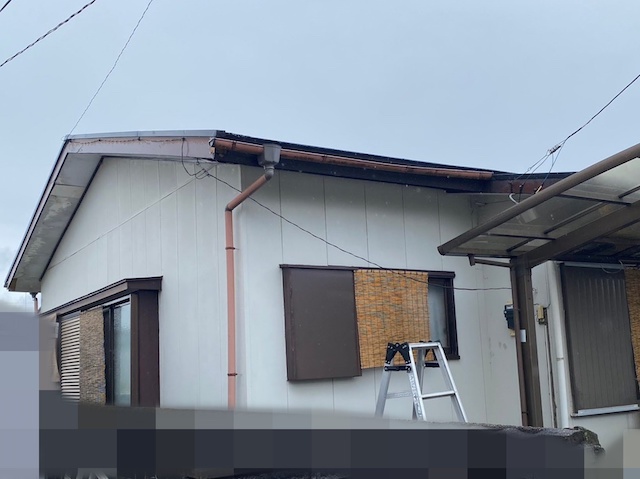 水戸市の平屋住宅の軒天破損は漏れ原因の破風板も同時に改善が必要