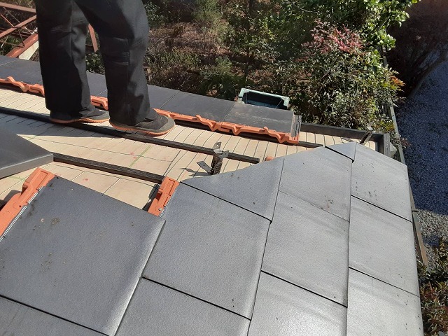 固定強化が求められる屋根材は粘土瓦