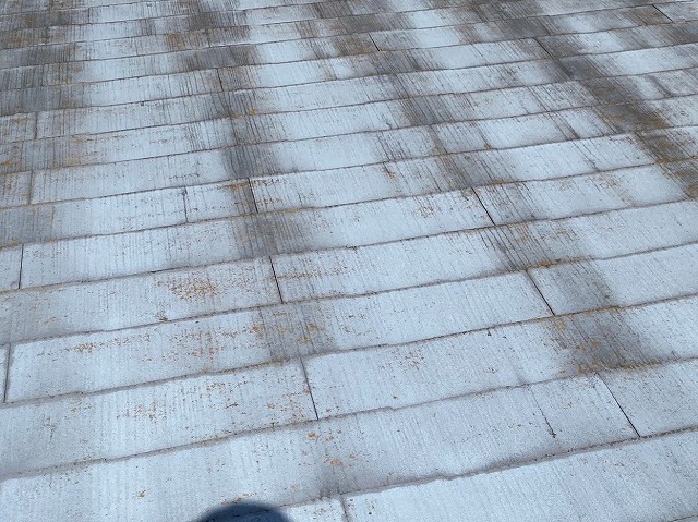 塗膜が剥離していた石岡市のコロニアル屋根