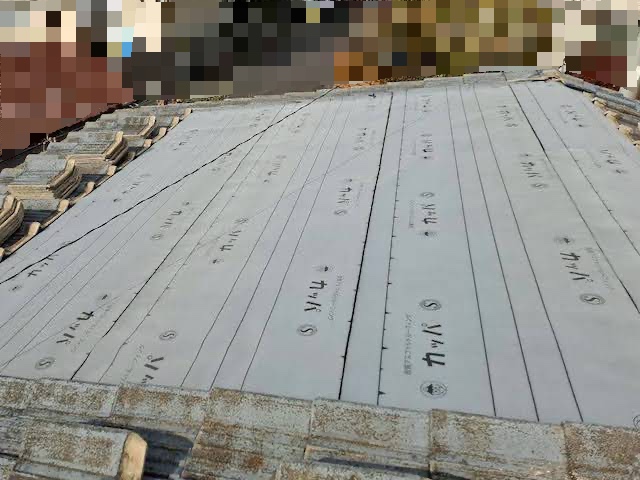 水戸市　スレート瓦屋根の部分的葺き直し　防水紙敷設後の写真