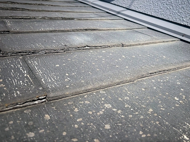 脱落した屋根材が一枚でも原因を調べ周囲を確認することが大切