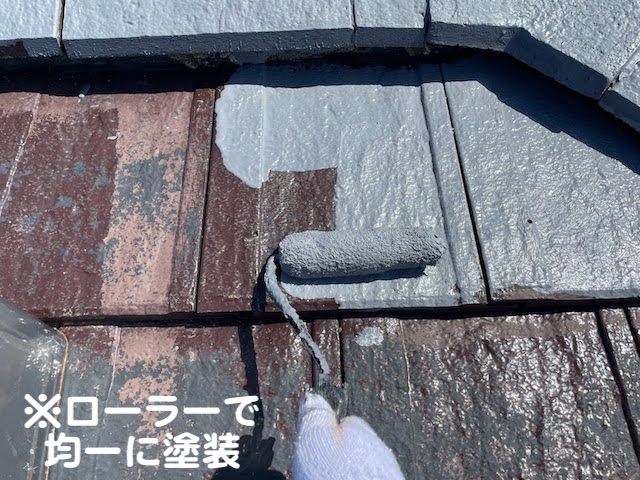 ひたちなか市　再塗装と出窓補修　下塗り作業の写真