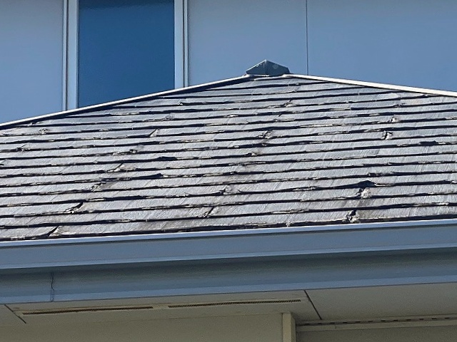 パミール屋根ミルフィーユ状の表層剥離