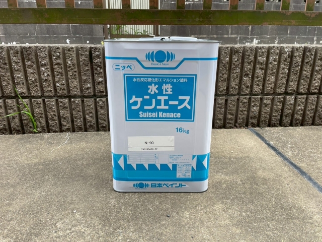 塗料は水性ケンエースを使用