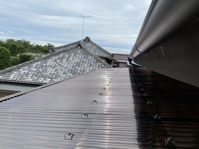 那珂市の現場で波板交換が完了したアルミ製テラス屋根
