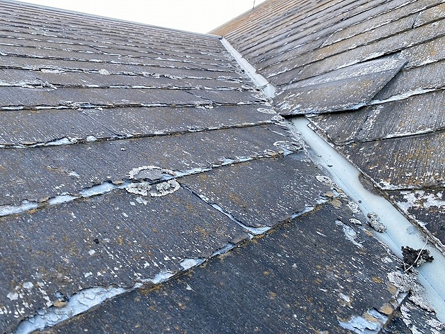カバー工法予定の行方市のパミール屋根